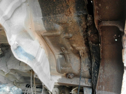 รถอีซูซุ 6 ล้อดั้ม FTR  175 แรงม้า. ปี 35.     สนใจติดต่อ  081 - 6079515