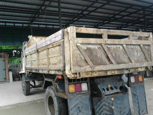 รถอีซูซุ 6 ล้อดั้ม FTR  175 แรงม้า. ปี 35.     สนใจติดต่อ  081 - 6079515