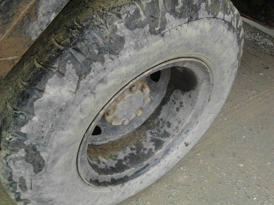 รถอีซูซุ 6 ล้อดั้ม FTR  175 แรงม้า. ปี 35.     สนใจติดต่อ  081 - 6079515