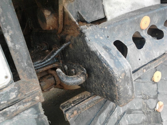 รถอีซูซุ 6 ล้อดั้ม FTR  175 แรงม้า. ปี 35.     สนใจติดต่อ  081 - 6079515