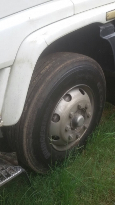 หัวลากGXZ  320 แรง  ปี  48  สภาพพร้อมใช้งาน ราคา  1,150,000 บาท