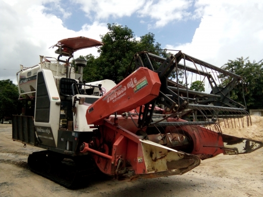 ขายรถเกี่ยวข้าวคูโบต้า DC 60 พลัช ปี 53 เล่มพร้อม