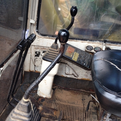 ขาย KOMATSU PC200-5 สภาพสวยพร้อมใช้ ติดต่อได้ คุณอ๊อฟ พิจิตร 086-737-9991 ขาย KOMATSU PC200-5 สภาพสวยพร้อมใช้ ติดต่อได้ คุณอ๊อฟ พิจิตร 086-737-9991