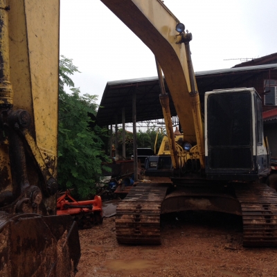 ขาย KOMATSU PC200-5 สภาพสวยพร้อมใช้ ติดต่อได้ คุณอ๊อฟ พิจิตร 086-737-9991 ขาย KOMATSU PC200-5 สภาพสวยพร้อมใช้ ติดต่อได้ คุณอ๊อฟ พิจิตร 086-737-9991