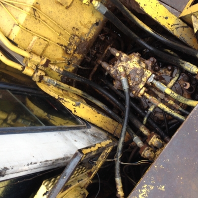 ขาย KOMATSU PC200-5 สภาพสวยพร้อมใช้ ติดต่อได้ คุณอ๊อฟ พิจิตร 086-737-9991 ขาย KOMATSU PC200-5 สภาพสวยพร้อมใช้ ติดต่อได้ คุณอ๊อฟ พิจิตร 086-737-9991