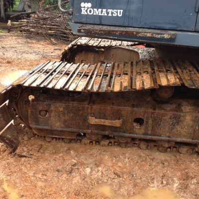 ขาย KOMATSU PC200-5 สภาพสวยพร้อมใช้ ติดต่อได้ คุณอ๊อฟ พิจิตร 086-737-9991 ขาย KOMATSU PC200-5 สภาพสวยพร้อมใช้ ติดต่อได้ คุณอ๊อฟ พิจิตร 086-737-9991