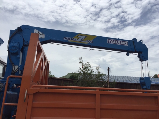 ฮีโน่ 6ล้อติดเครน 3ตัน4ปอก สนใจติดต่อ 097-3597899