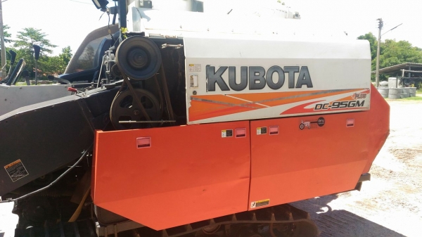 ขายรถเกียวข้าวคูโบต้า95พลัส++++รถปี55ราคาต่อรองได้สนใจติดต่ออาร์ม ขายรถเกียวข้าวคูโบต้า95พลัส++++รถปี55ราคาต่อรองได้สนใจติดต่ออาร์ม