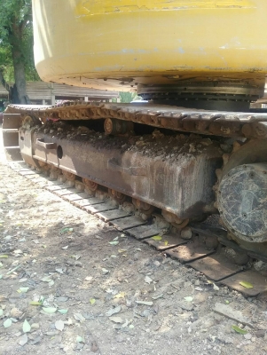 ขายรถแบคโฮ KOMATSU PC128US-2E1 เอกสารอินวอย 13300 ชม.ราคา 900000