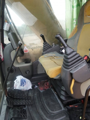 ขายรถแบคโฮ CAT 320 D เอกสารอินวอย 19000 ชม.ราคา 1850000 ขายรถแบคโฮ CAT 320 D เอกสารอินวอย 19000 ชม.ราคา 1850000