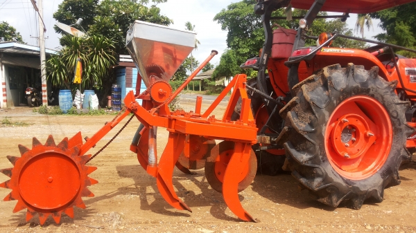 หางลากร้องอ้อยตัดสดหรือไฟไม่ก็ได้ครับใส่กับ36-45-47-50ได้ ตามรูปเลยครับส่งได้ครับ