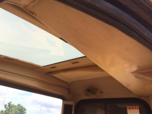 ขายรถแบคโฮ CAT 308B SR คอลโทรลสั้น รถนอกนำเข้าจากญี่ปุ่น สภาพสวยพร้อมใช้ มีVDOการทำงานครับ ขายรถแบคโฮ CAT 308B SR คอลโทรลสั้น รถนอกนำเข้าจากญี่ปุ่น สภาพสวยพร้อมใช้ มีVDOการทำงานครับ