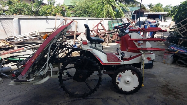 รถดำนานั่งขับ YANMAR รุ่น RR500 เก่าญี่ปุ่น  ดำนา 5 แถว  สภาพสวย