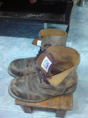 รองเท้า ๊Underground หัวเหล็ก หนังแท้ รองเท้า ๊Underground หัวเหล็ก หนังแท้