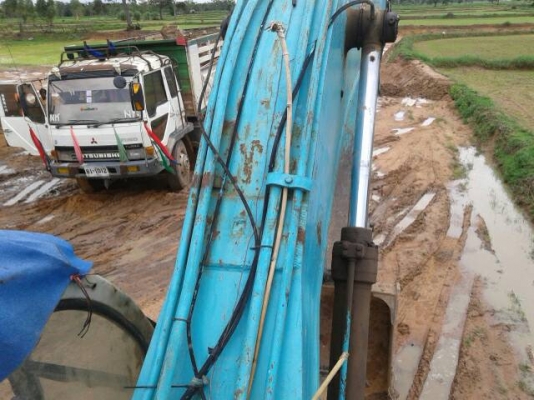 ขาย KOBELCO SK200M5ธรรมดา ไฟ้าครบเอกสารพร้อม สภาพสวยพร้อมใช้ ราคาต่อรองได้ ติดต่อได้ คุณ อ๊อฟ พิจิตร 086-737-9991 ขาย KOBELCO SK200M5ธรรมดา ไฟ้าครบเอกสารพร้อม สภาพสวยพร้อมใช้ ราคาต่อรองได้ ติดต่อได้ คุณ อ๊อฟ พิจิตร 086-737-9991