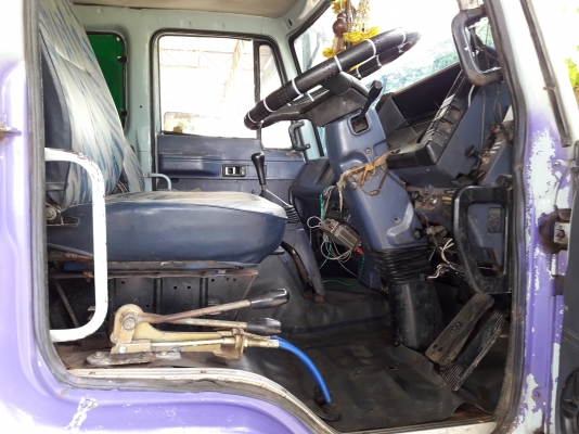 ขายด่วนรถสิบล้อร็อคกี้เครือง175แรงดั้มเพลาพาวเวอรทิฟฟี่