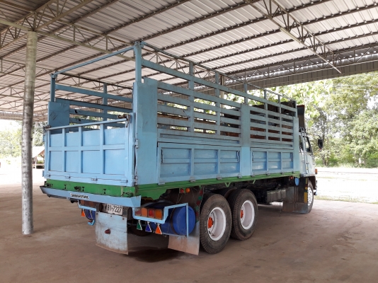 ขายด่วนรถสิบล้อร็อคกี้เครือง175แรงดั้มเพลาพาวเวอรทิฟฟี่