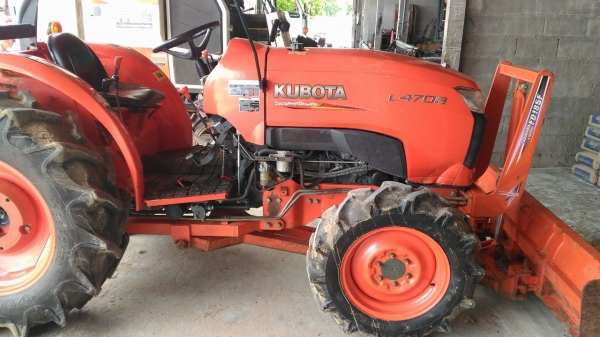 ขายรถไถคูโบต้าL4708ราคาต่อรองได้สนใจติดต่อครับ0811851200