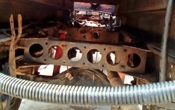 ขายแล้วครับ หกล้อ อีซูซุ NMR130ปี53ช่วงสั้นยาว3.20(ขายแต่รถ"ไม่รวมเครน)รถสภาพดีหัวบางเดิมใช้งานประจำ ทะเบียนพร้อมโอน ช่วงล้อต่อดั้ม ครับ