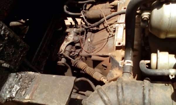 ขายแล้วครับ หกล้อ อีซูซุ NMR130ปี53ช่วงสั้นยาว3.20(ขายแต่รถ"ไม่รวมเครน)รถสภาพดีหัวบางเดิมใช้งานประจำ ทะเบียนพร้อมโอน ช่วงล้อต่อดั้ม ครับ