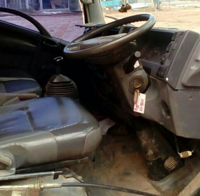 ขายแล้วครับ หกล้อ อีซูซุ NMR130ปี53ช่วงสั้นยาว3.20(ขายแต่รถ"ไม่รวมเครน)รถสภาพดีหัวบางเดิมใช้งานประจำ ทะเบียนพร้อมโอน ช่วงล้อต่อดั้ม ครับ