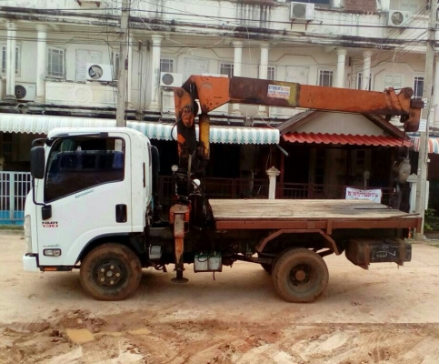 ขายแล้วครับ หกล้อ อีซูซุ NMR130ปี53ช่วงสั้นยาว3.20(ขายแต่รถ"ไม่รวมเครน)รถสภาพดีหัวบางเดิมใช้งานประจำ ทะเบียนพร้อมโอน ช่วงล้อต่อดั้ม ครับ