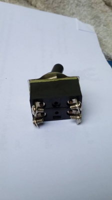 ขายสวิทช์ที่ใช้กับเรื่อเร็วและเจ็ทสกี้ ขายสวิทช์ที่ใช้กับเรื่อเร็วและเจ็ทสกี้