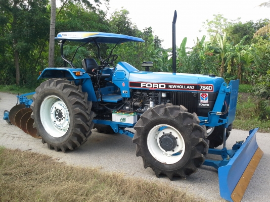 ขาย 7840 นิวฮอแลน เกืยร 12&times;12 ธรรมดาพร้อมทะเบืยน