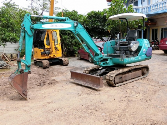 KOMATSU 25-7  ขนาดPC-25 (คอลโทนน้ำมัน) รถเก่านอกแท้ มีเอกสาร(มีVDOชม)☎️สนใจติดต่อ 085-5632278 (ราคาต่อรองได้)