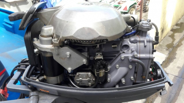 เรือไฟเบอร์ 3 ลอน 13 ฟุต พร้อมเครื่อง YAMAHA 30 แรง