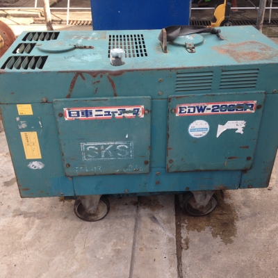 ขายตู้เชื่อมไฟสนามและไฟ200/100 EDW 260SR 7.5KWเก่านอกครับ