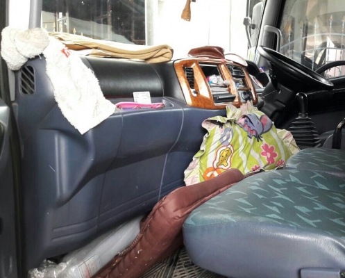 หกล้อ ฮีโน่ FC4J165ปี50ช่วงยาว5.50ม (ขายหัวแคชชี)ไม่มีกะบะ รถสภาพดีเดิมๆพร้อมใช้ ทะเบียนพร้อมโอน (ขายหัวแคชชี)ไม่มีกะบะ นะครับ ขาย 655,000บ จ้า หกล้อ ฮีโน่ FC4J165ปี50ช่วงยาว5.50ม (ขายหัวแคชชี)ไม่มีกะบะ รถสภาพดีเดิมๆพร้อมใช้ ทะเบียนพร้อมโอน (ขายหัวแคชชี)ไม่มีกะบะ นะครับ ขาย 655,000บ จ้า