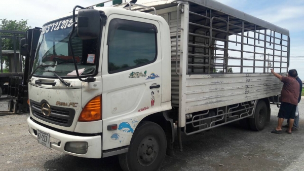 หกล้อ ฮีโน่ FC4J165ปี50ช่วงยาว5.50ม (ขายหัวแคชชี)ไม่มีกะบะ รถสภาพดีเดิมๆพร้อมใช้ ทะเบียนพร้อมโอน (ขายหัวแคชชี)ไม่มีกะบะ นะครับ ขาย 655,000บ จ้า หกล้อ ฮีโน่ FC4J165ปี50ช่วงยาว5.50ม (ขายหัวแคชชี)ไม่มีกะบะ รถสภาพดีเดิมๆพร้อมใช้ ทะเบียนพร้อมโอน (ขายหัวแคชชี)ไม่มีกะบะ นะครับ ขาย 655,000บ จ้า