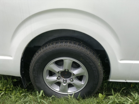 รถตู้นั่งจอยลอง