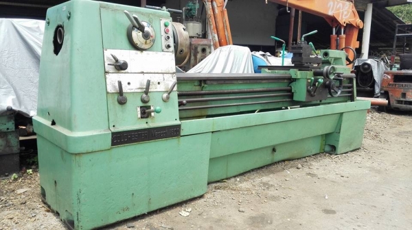 ** SOLD ** แท่นกลึงยุโรป COLCHESTER 10 ฟุต 3 เพลา รู 3" เกียร์บล้อคนิ้วมิลไม่ต้องเปลี่ยนเฟือง มาเทสได้ครับ!!