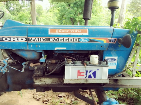 ขายรถไถ ฟอร์ด 68 แรงม้าเพลาเดียว ใบมีดดันหน้า 3 จาน ที่พรวนดิน ไม่มีเอกสาร ราคา 190000