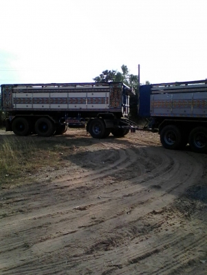 ขายดาวน์รถบรรทุก 22 ล้อพ่วงแม่ลูกดัมพ์ ISUZU DECA 360 แรงม้าปี 2553 ลูกพ่วงอุ๋ซู๋นชัย 3 เพลา ขายดาวน์ 400000 ขายดาวน์รถบรรทุก 22 ล้อพ่วงแม่ลูกดัมพ์ ISUZU DECA 360 แรงม้าปี 2553 ลูกพ่วงอุ๋ซู๋นชัย 3 เพลา ขายดาวน์ 400000