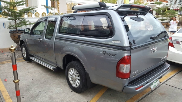 รถมือเดียว 2500SLX ตัวท็อปสุด ไฟซีนอน ใช้น้อย เข้าศูนย์ตลอด รถมือเดียว 2500SLX ตัวท็อปสุด ไฟซีนอน ใช้น้อย เข้าศูนย์ตลอด