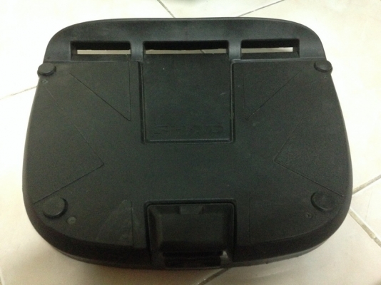 กล่องท้าย SHAD SH48 ตัวเทพ พร้อมพนักพิง ราคา 5,000 บาท