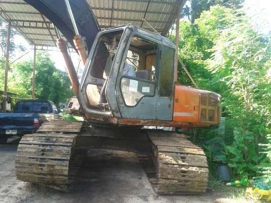ขายด่วน HITASHI EX200-2 ไฟฟ้าอยู่ตัดมอเตอร์คันเร่ง เครื่องปั้มดี เอวแน่น โซ่ไม่สวย เอกสารใบอินวอยซ์