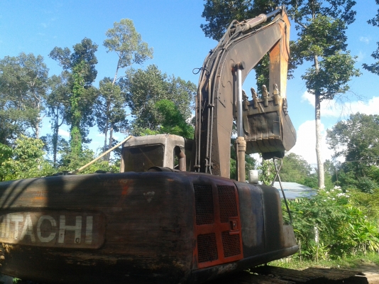 ขายด่วน HITASHI EX200-2 ไฟฟ้าอยู่ตัดมอเตอร์คันเร่ง เครื่องปั้มดี เอวแน่น โซ่ไม่สวย เอกสารใบอินวอยซ์