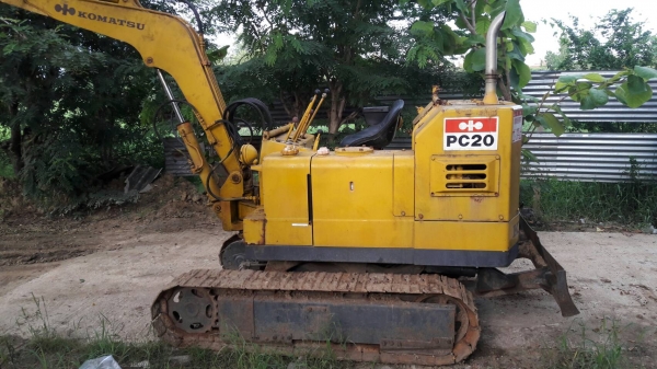 ขายแบคโฮKOMATSU PC20-1 มีผานดัน