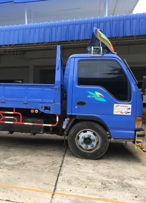 หกล้อ ดั้ม อีซูชุ NPR120ปี43ช่วงยาว4.30ม ดั้มได้ สภาพดีสวยเดิมๆพร้อมใช้งาน ทะเบียนพร้อมโอน