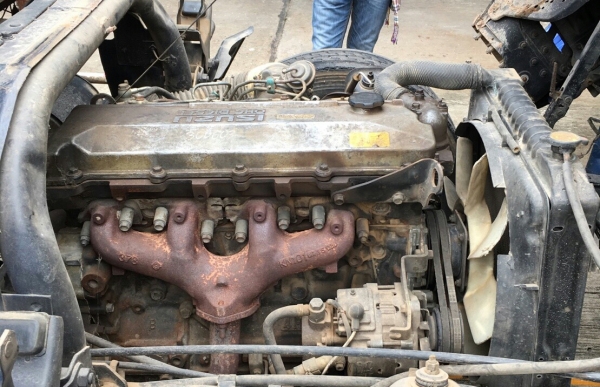 หกล้อ ดั้ม อีซูชุ NPR120ปี43ช่วงยาว4.30ม ดั้มได้ สภาพดีสวยเดิมๆพร้อมใช้งาน ทะเบียนพร้อมโอน