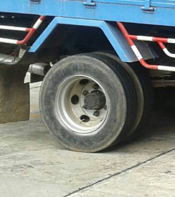 หกล้อ ดั้ม อีซูชุ NPR120ปี43ช่วงยาว4.30ม ดั้มได้ สภาพดีสวยเดิมๆพร้อมใช้งาน ทะเบียนพร้อมโอน