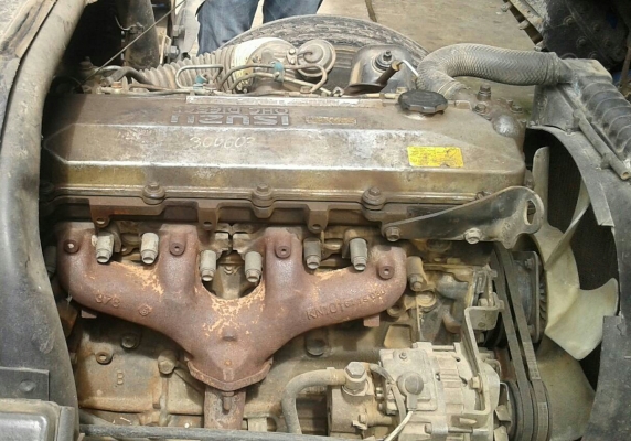 หกล้อ ดั้ม อีซูชุ NPR120ปี43ช่วงยาว4.30ม ดั้มได้ สภาพดีสวยเดิมๆพร้อมใช้งาน ทะเบียนพร้อมโอน