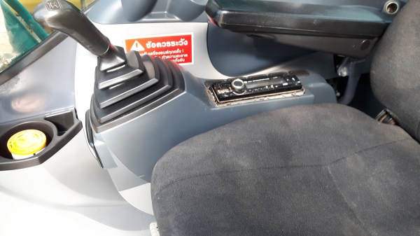 KOBELCO SK200-8 SUPER X รถพร้อมใช้งาน KOBELCO SK200-8 SUPER X รถพร้อมใช้งาน