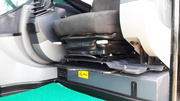 KOBELCO SK200-8 SUPER X รถพร้อมใช้งาน KOBELCO SK200-8 SUPER X รถพร้อมใช้งาน