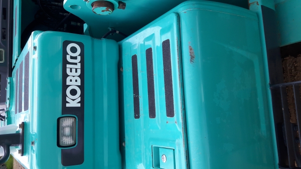 KOBELCO SK200-8 SUPER X รถพร้อมใช้งาน KOBELCO SK200-8 SUPER X รถพร้อมใช้งาน