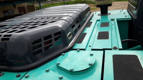 KOBELCO SK200-8 SUPER X รถพร้อมใช้งาน KOBELCO SK200-8 SUPER X รถพร้อมใช้งาน